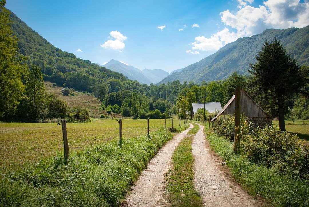 Pyrenes France Hike The Pyrenees In France And Spain: A Complete Guide